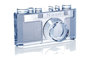 尼康100周年水晶尼康1型相机