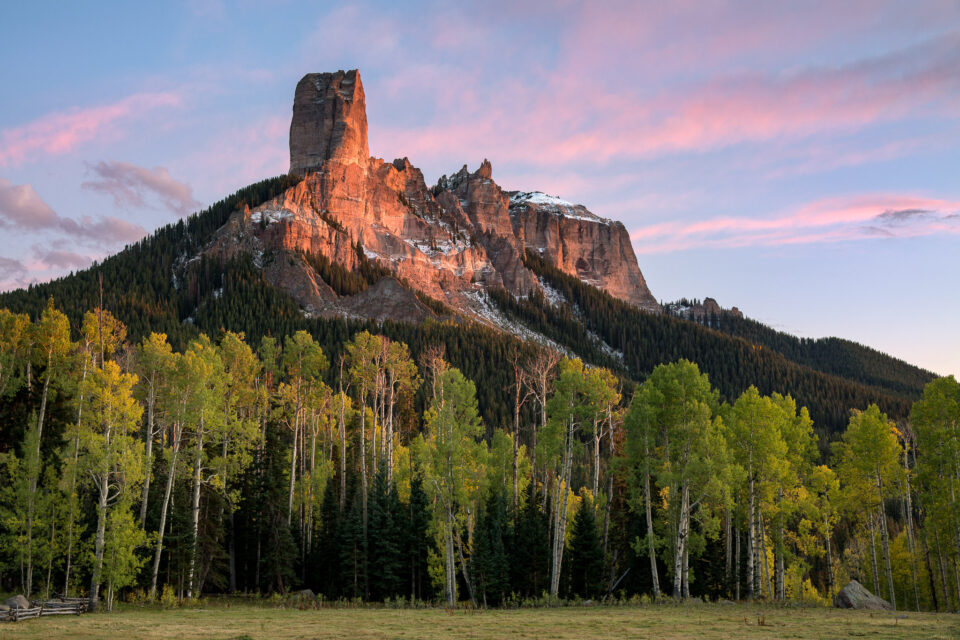 科罗拉多州的烟囱岩石，用尼康D850高分辨率单反拍摄。