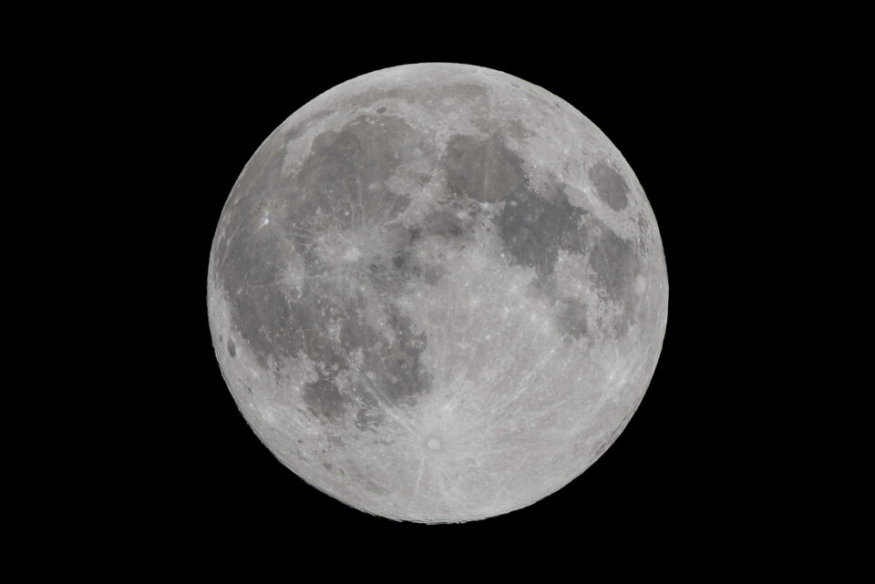 2013年6月23日的超级月亮——如何拍摄月球
