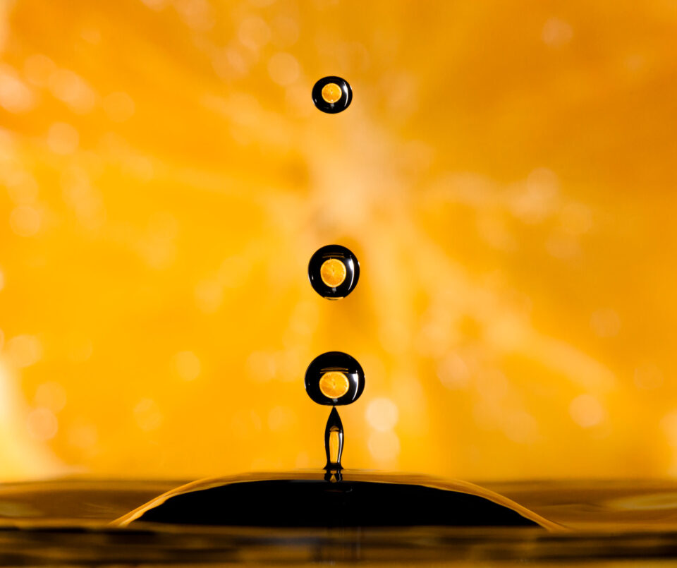 橙色的水滴